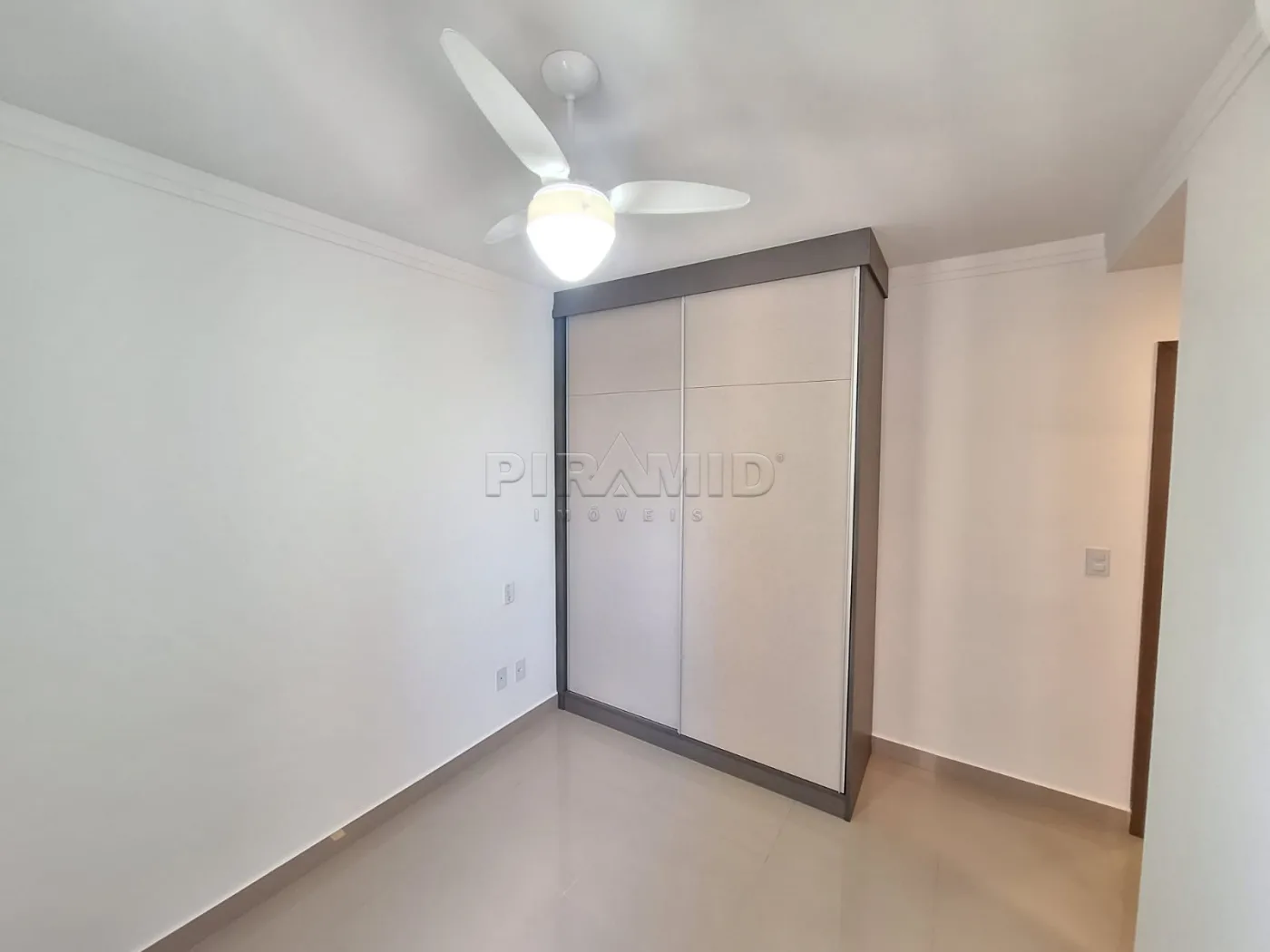 Alugar Apartamento / Padr&atilde;o em Ribeir&atilde;o Preto R$ 4.200,00 - Foto 16