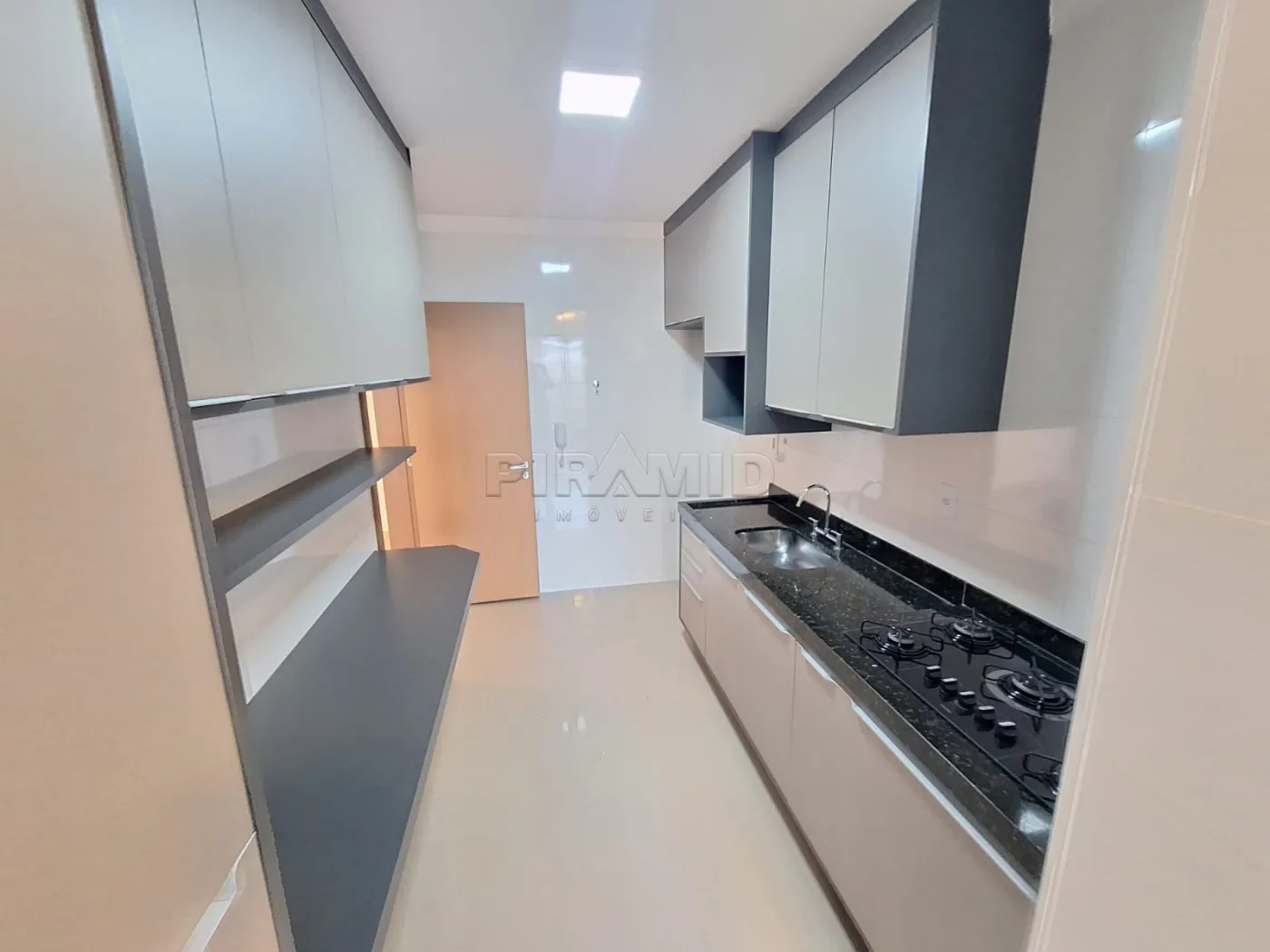 Alugar Apartamento / Padr&atilde;o em Ribeir&atilde;o Preto R$ 4.200,00 - Foto 21