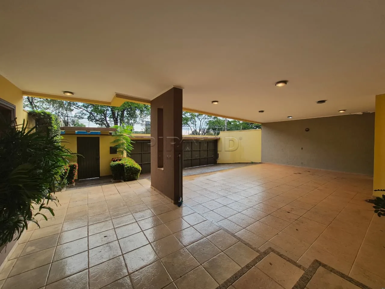 Alugar Casa / Padr&atilde;o em Ribeir&atilde;o Preto R$ 35.000,00 - Foto 4
