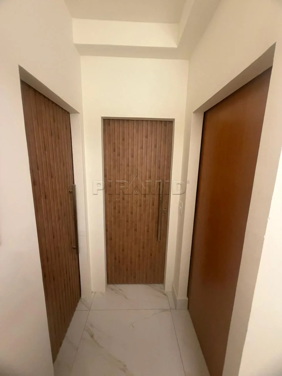 Alugar Comercial / Sala em Ribeir&atilde;o Preto R$ 4.000,00 - Foto 5