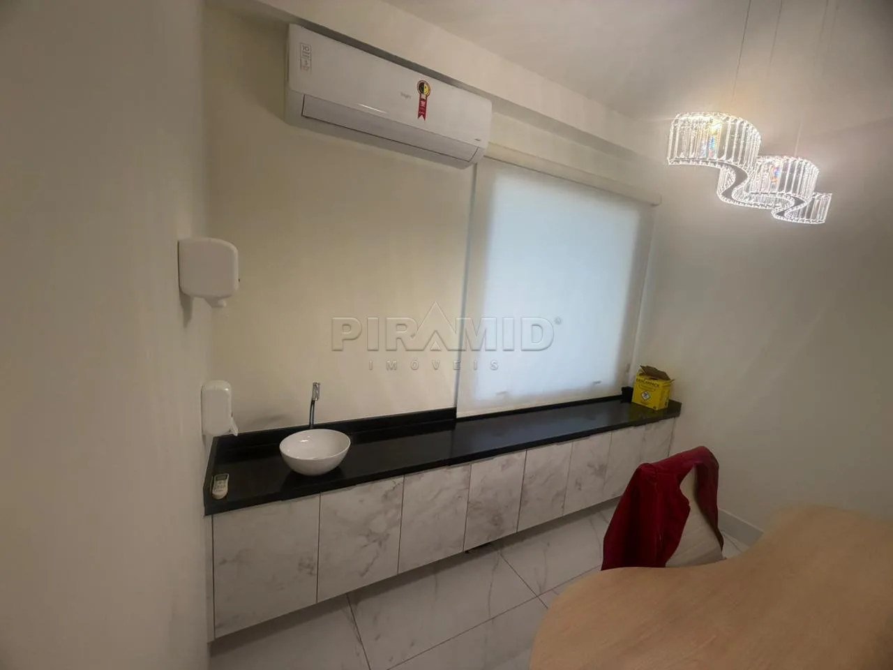Alugar Comercial / Sala em Ribeir&atilde;o Preto R$ 4.000,00 - Foto 13