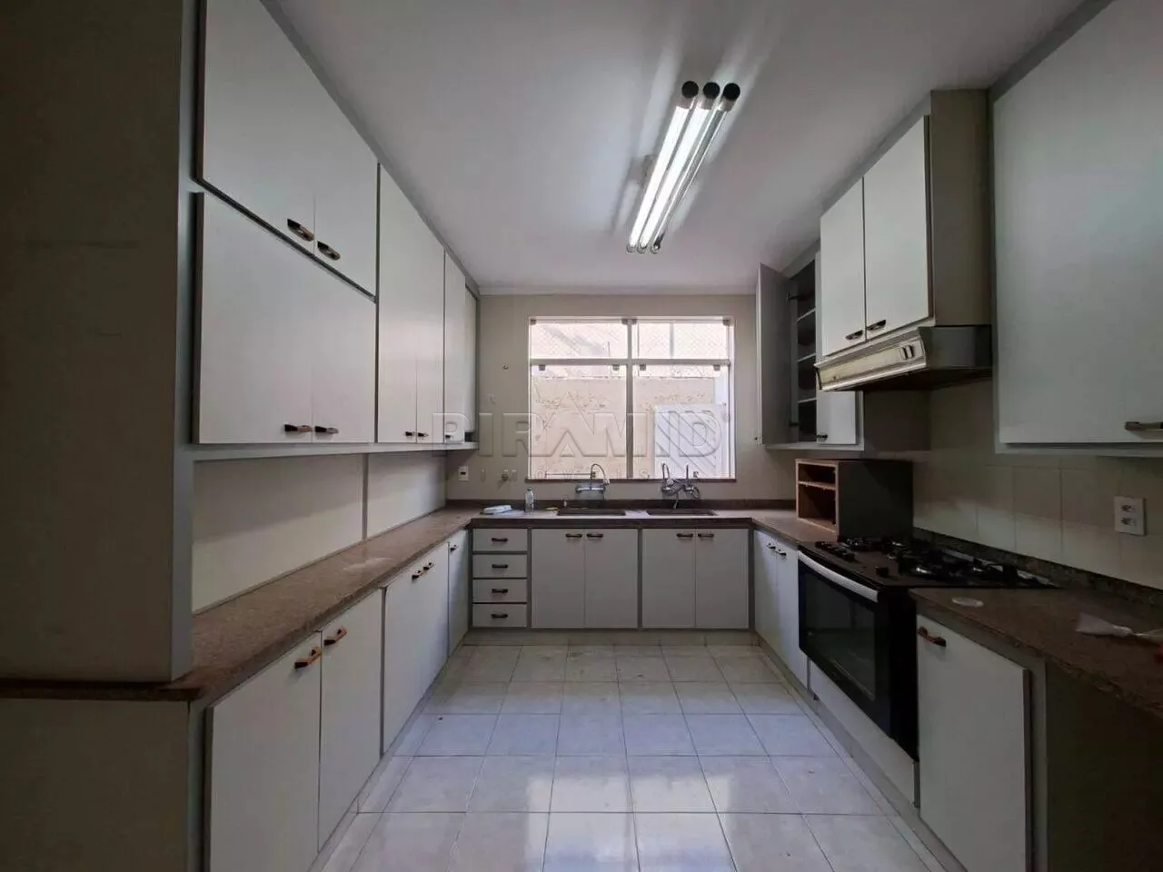 Alugar Comercial / Casa em Ribeir&atilde;o Preto R$ 8.900,00 - Foto 15