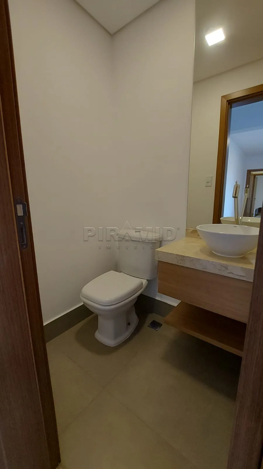 Alugar Apartamento / Padr&atilde;o em Ribeir&atilde;o Preto R$ 4.100,00 - Foto 18