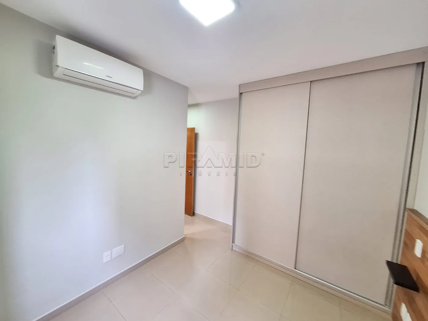 Alugar Apartamento / Padr&atilde;o em Ribeir&atilde;o Preto R$ 1.800,00 - Foto 8