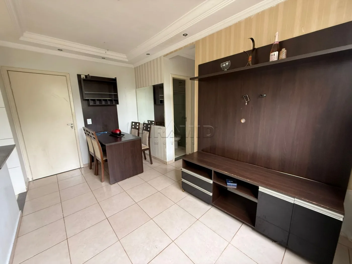 Alugar Apartamento / Padr&atilde;o em Ribeir&atilde;o Preto R$ 1.100,00 - Foto 2