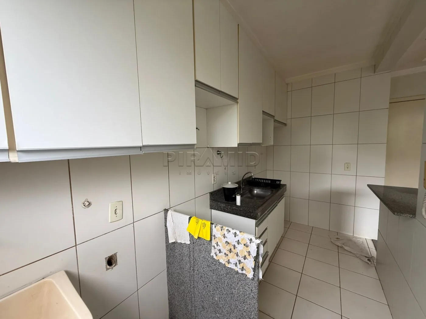 Alugar Apartamento / Padr&atilde;o em Ribeir&atilde;o Preto R$ 1.100,00 - Foto 10