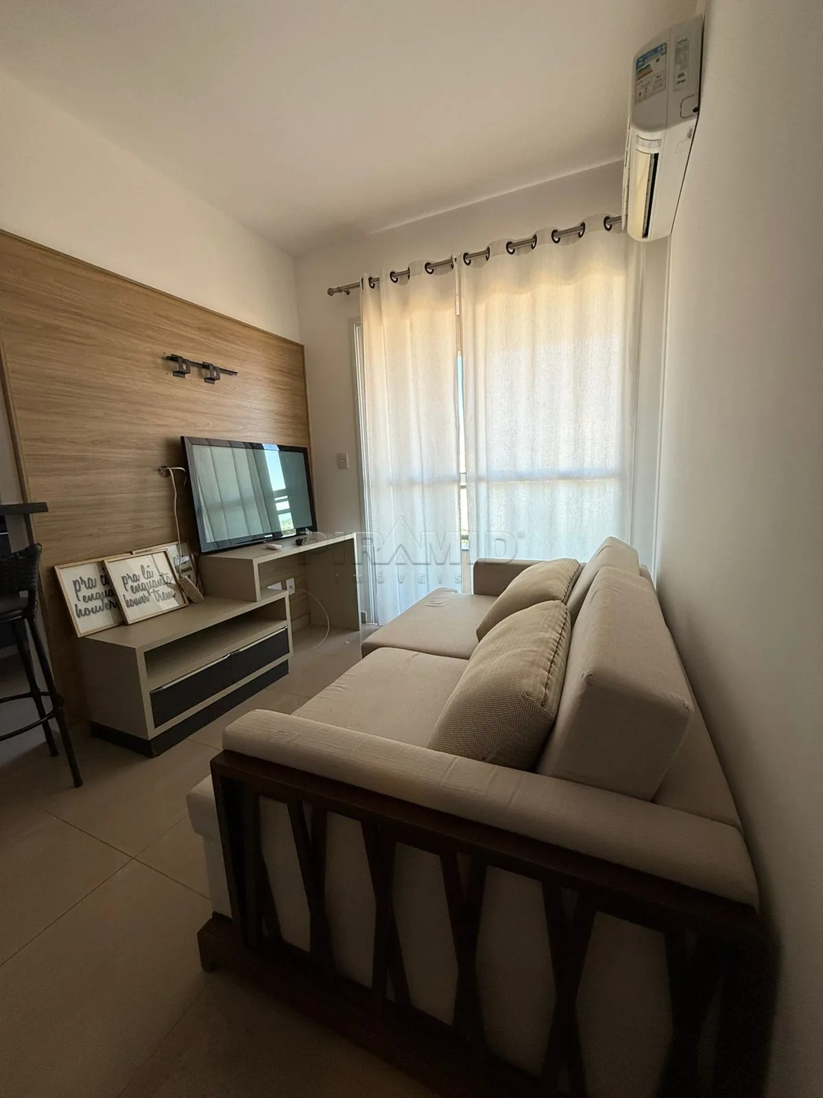 Alugar Apartamento / Padr&atilde;o em Ribeir&atilde;o Preto R$ 2.650,00 - Foto 2