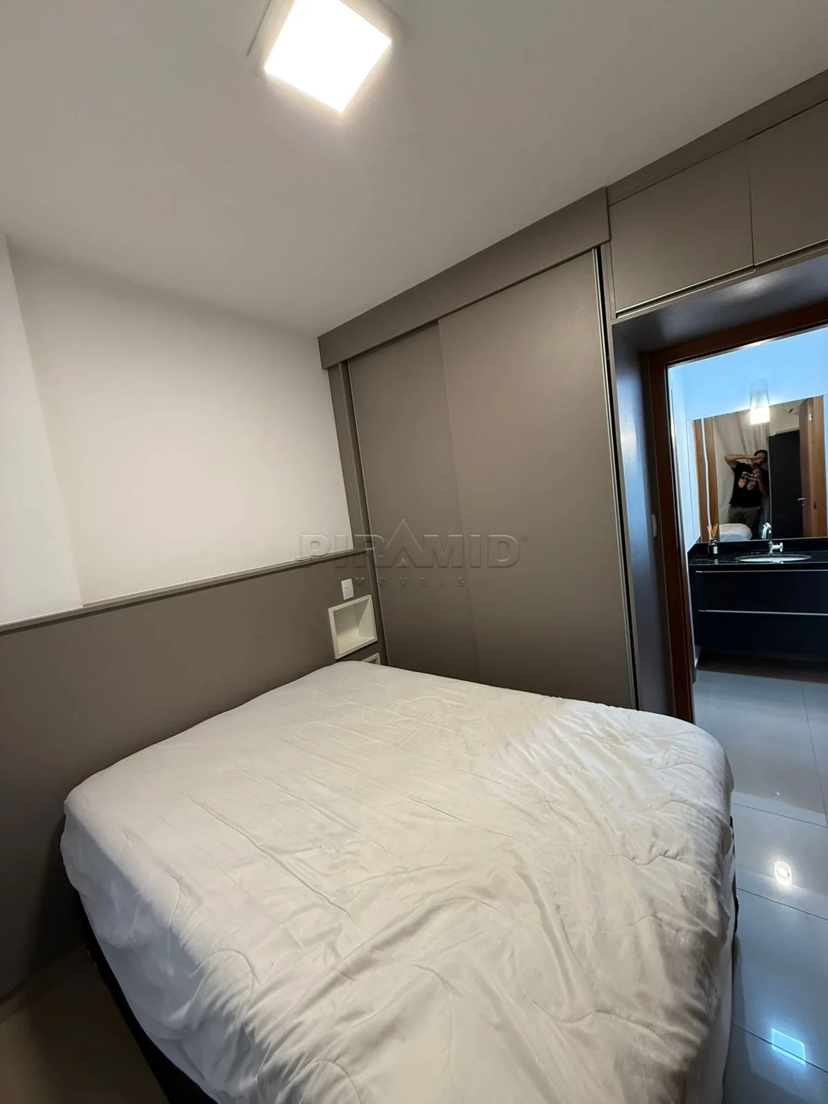 Alugar Apartamento / Padr&atilde;o em Ribeir&atilde;o Preto R$ 2.650,00 - Foto 7