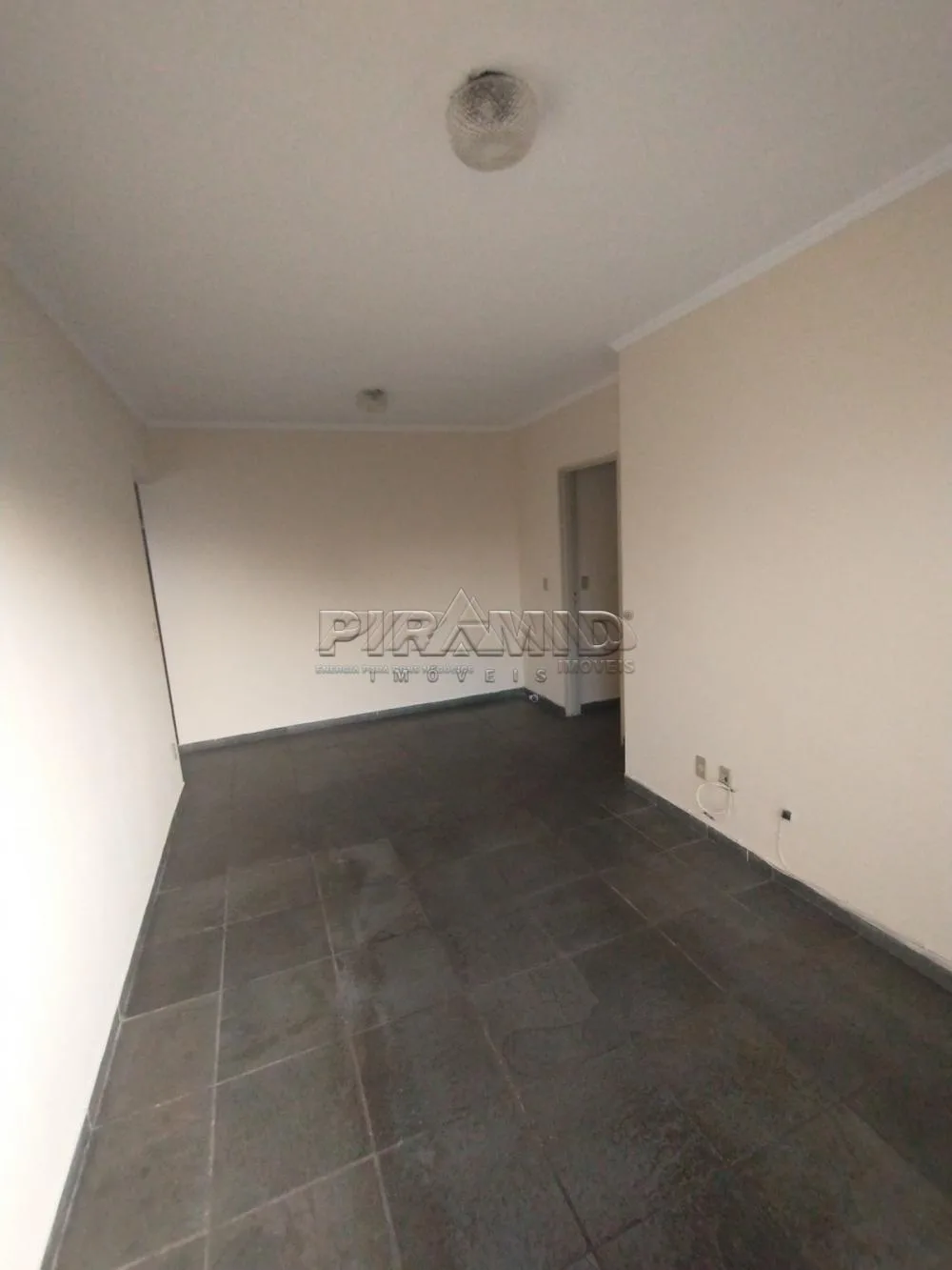 Alugar Apartamento / Padr&atilde;o em Ribeir&atilde;o Preto R$ 1.400,00 - Foto 2