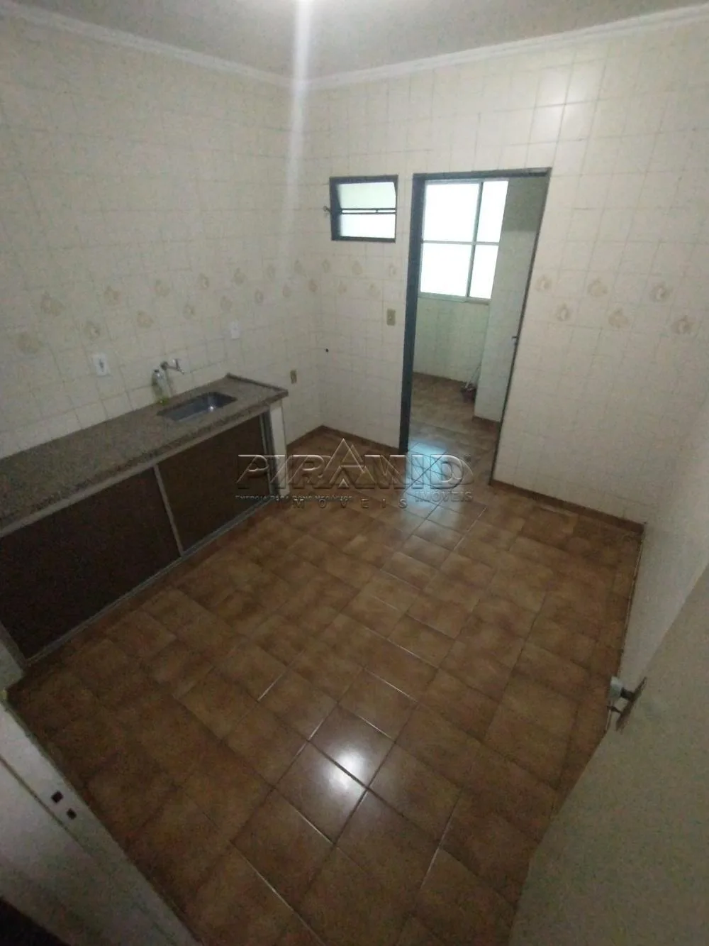 Alugar Apartamento / Padr&atilde;o em Ribeir&atilde;o Preto R$ 1.400,00 - Foto 4