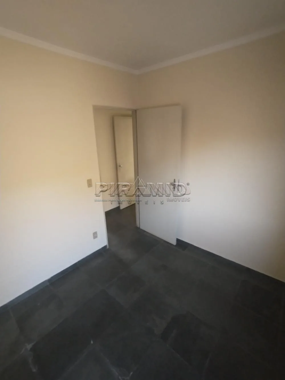 Alugar Apartamento / Padr&atilde;o em Ribeir&atilde;o Preto R$ 1.400,00 - Foto 11
