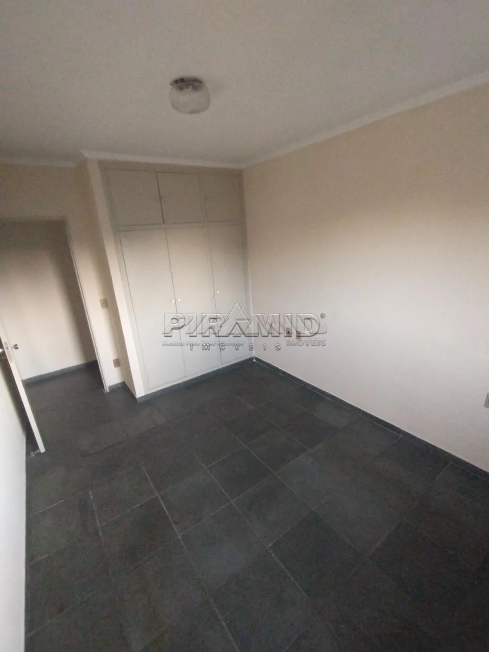 Alugar Apartamento / Padr&atilde;o em Ribeir&atilde;o Preto R$ 1.400,00 - Foto 15