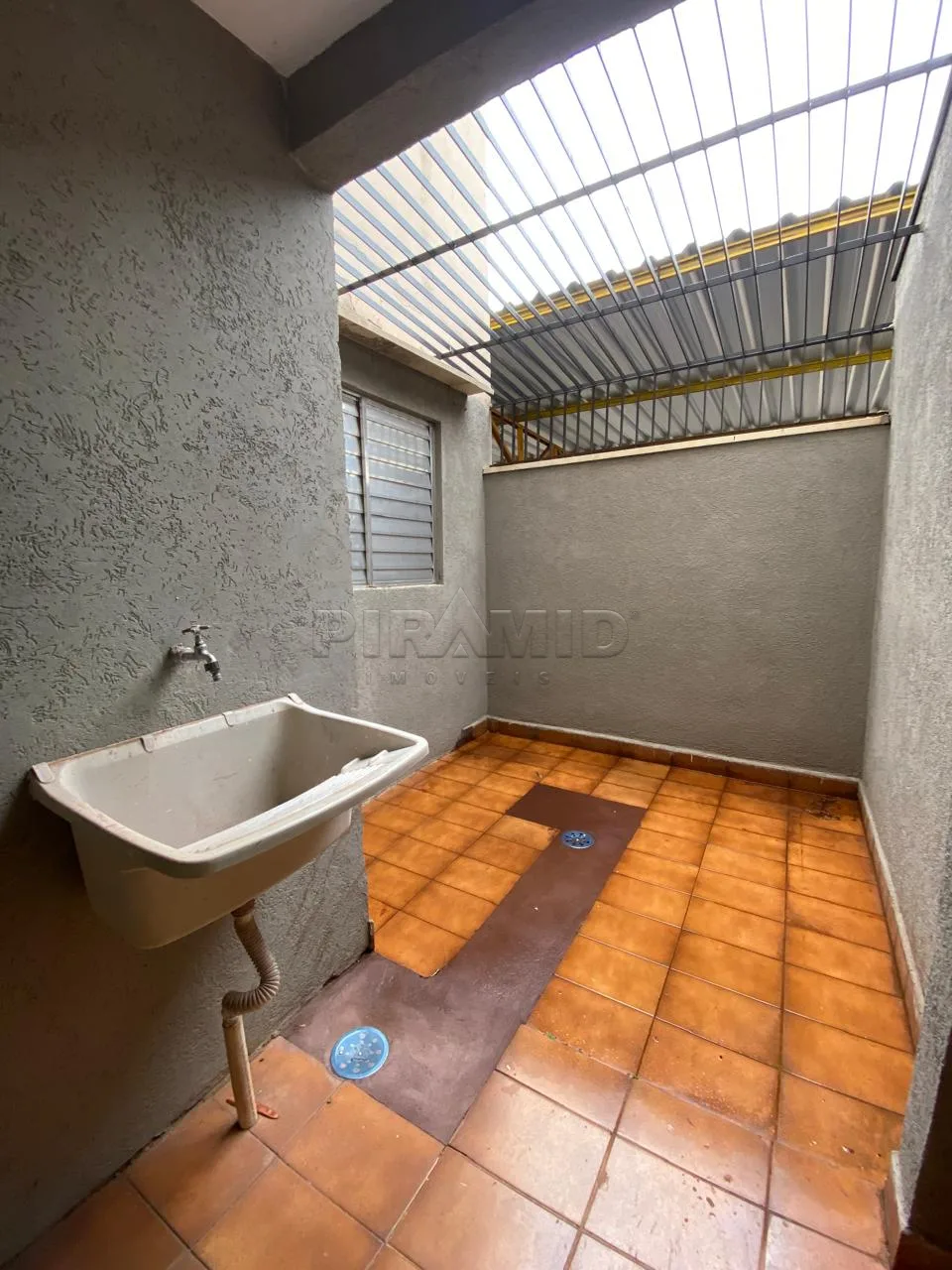 Alugar Apartamento / Padr&atilde;o em Ribeir&atilde;o Preto R$ 1.500,00 - Foto 9