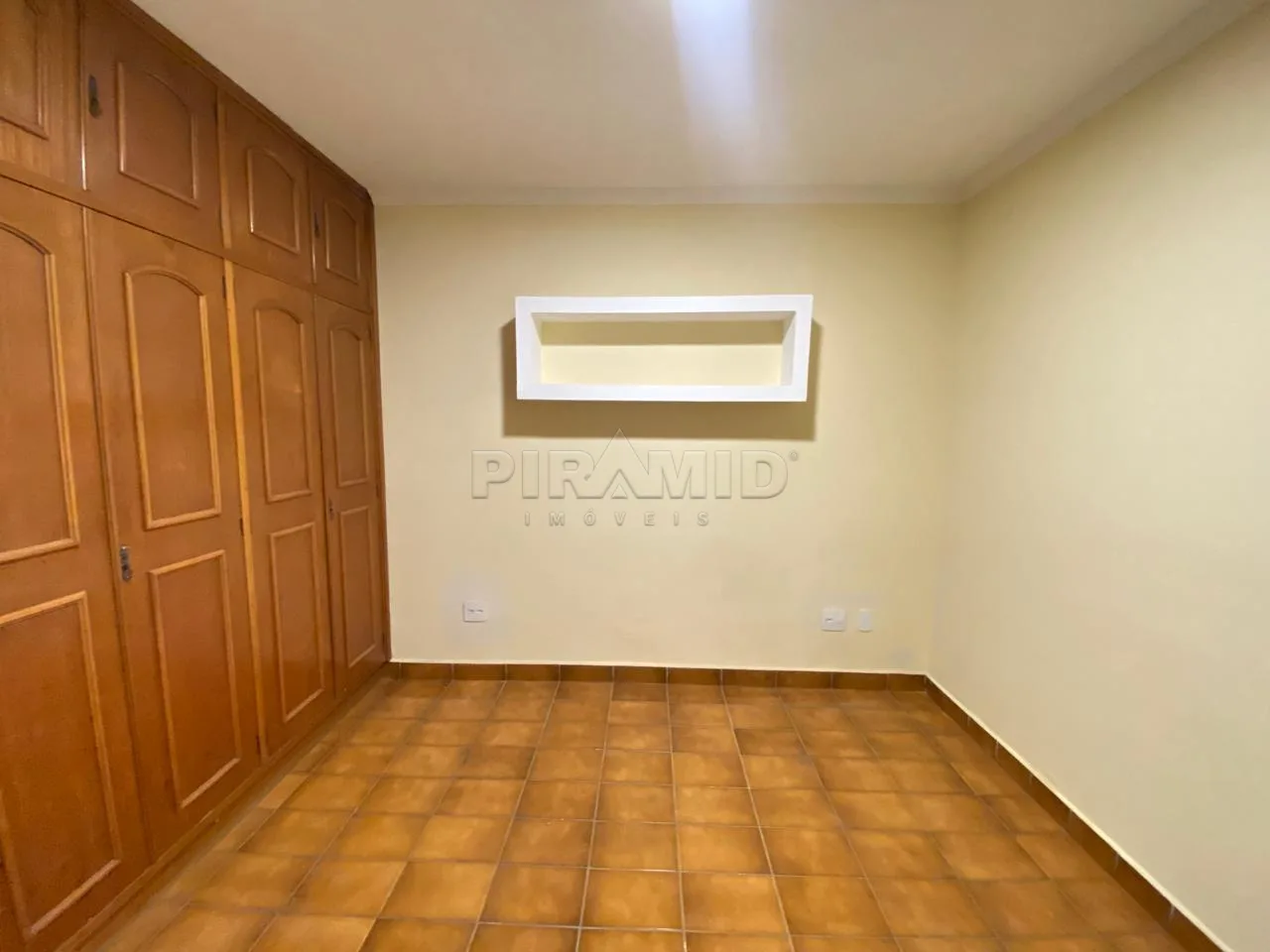 Alugar Apartamento / Padr&atilde;o em Ribeir&atilde;o Preto R$ 1.500,00 - Foto 14