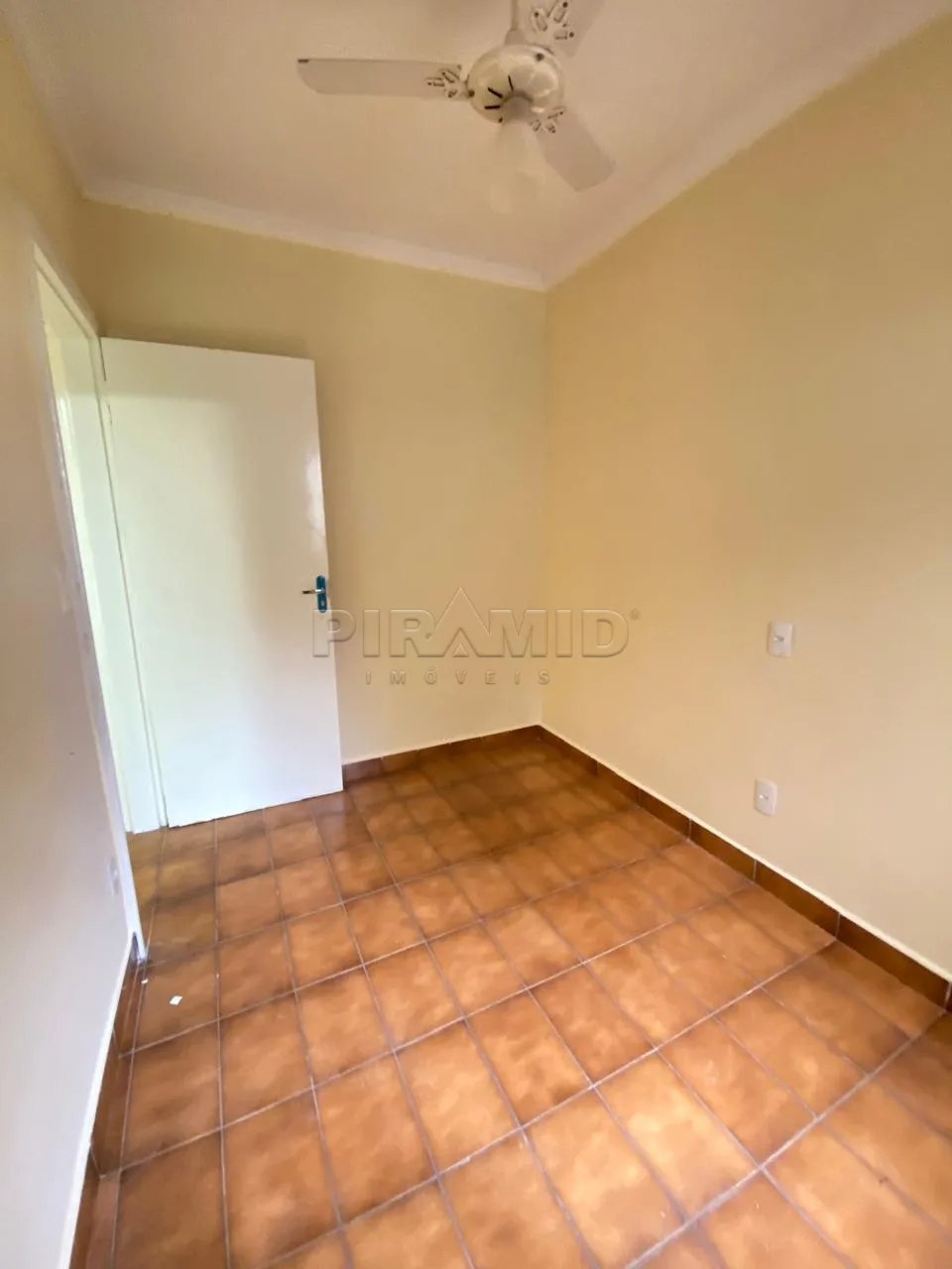 Alugar Apartamento / Padr&atilde;o em Ribeir&atilde;o Preto R$ 1.500,00 - Foto 16