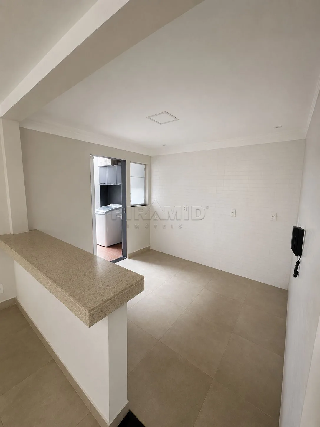 Alugar Casa / Condom&iacute;nio em Ribeir&atilde;o Preto R$ 5.500,00 - Foto 2