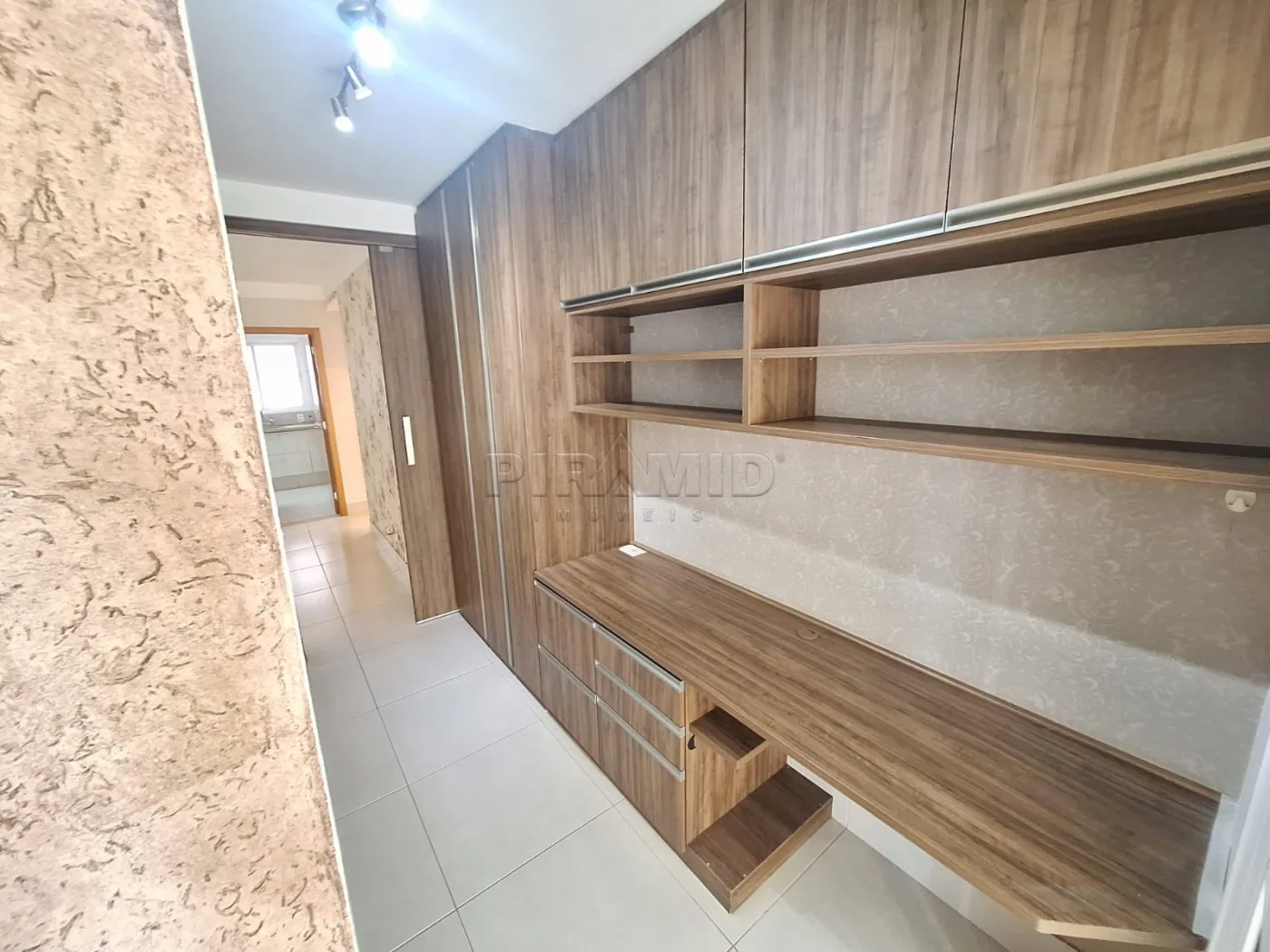 Alugar Apartamento / Padr&atilde;o em Ribeir&atilde;o Preto R$ 4.900,00 - Foto 10