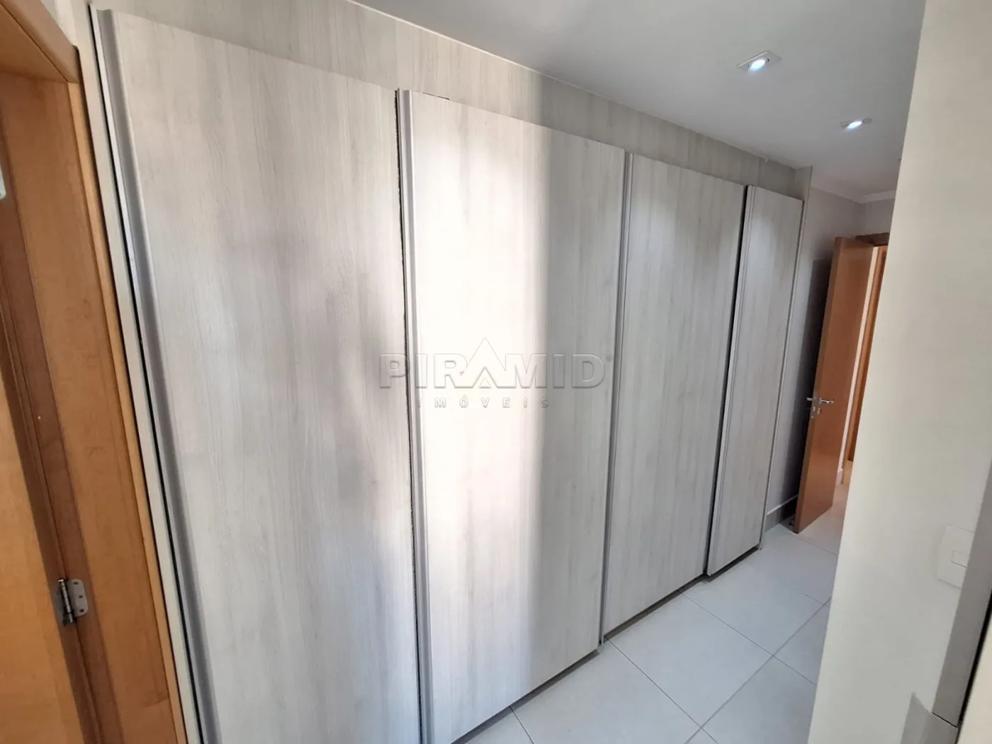 Alugar Apartamento / Padr&atilde;o em Ribeir&atilde;o Preto R$ 4.900,00 - Foto 22