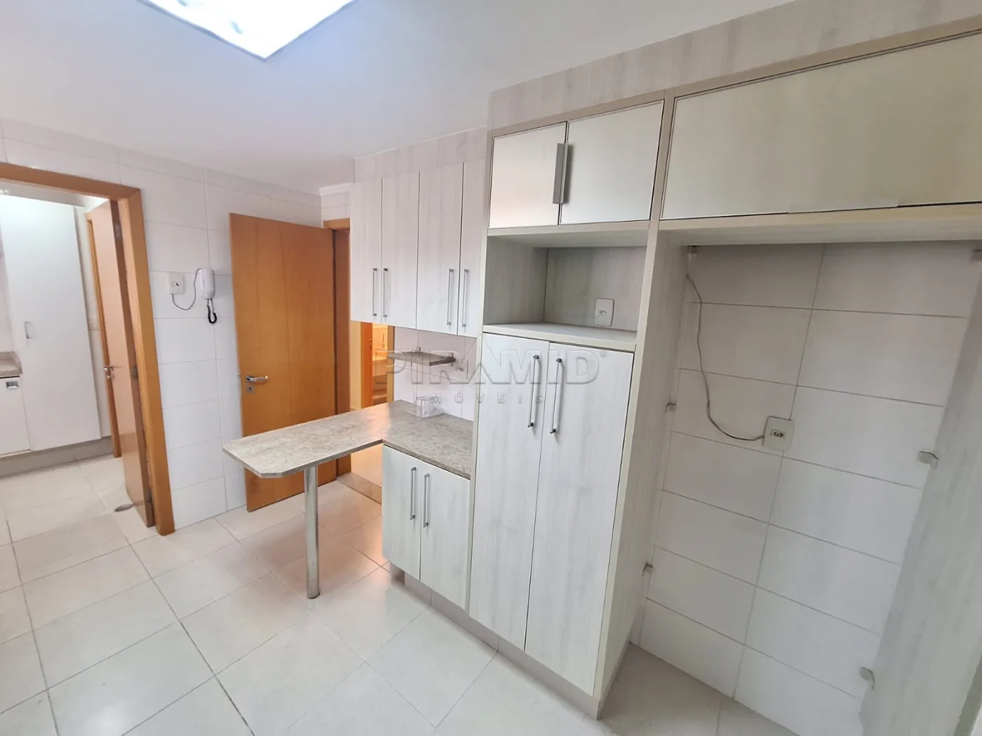 Alugar Apartamento / Padr&atilde;o em Ribeir&atilde;o Preto R$ 4.900,00 - Foto 27
