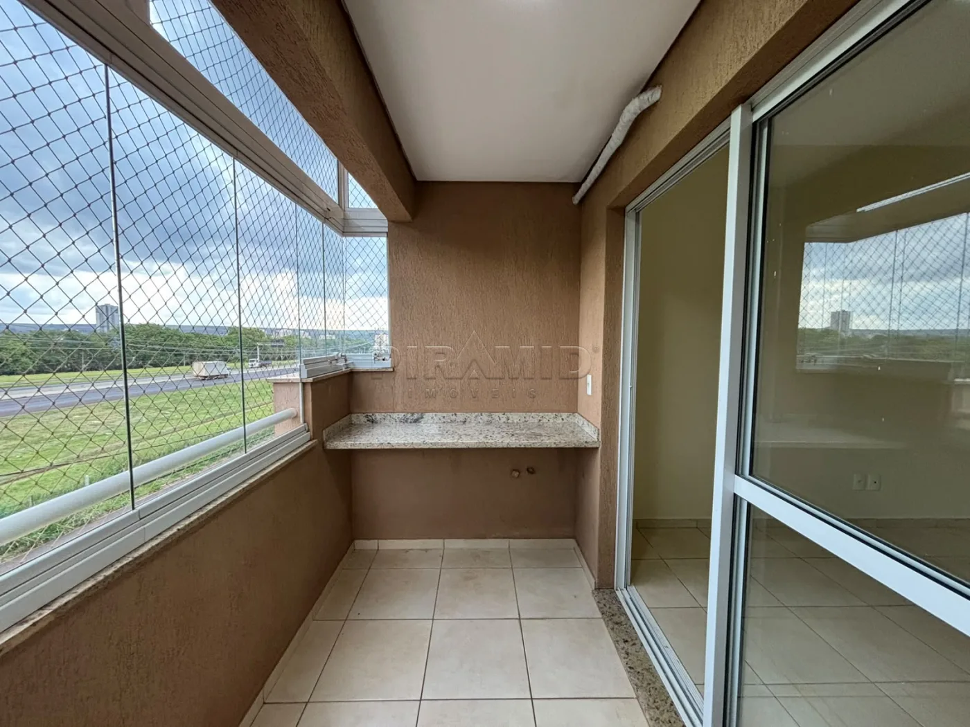 Alugar Apartamento / Padr&atilde;o em Ribeir&atilde;o Preto R$ 2.500,00 - Foto 3