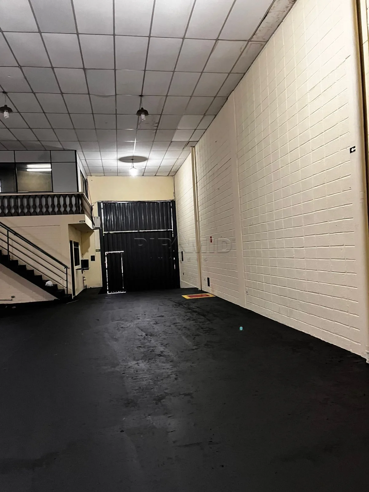 Alugar Comercial / Galp&atilde;o  Barrac&atilde;o em Ribeir&atilde;o Preto R$ 7.000,00 - Foto 2