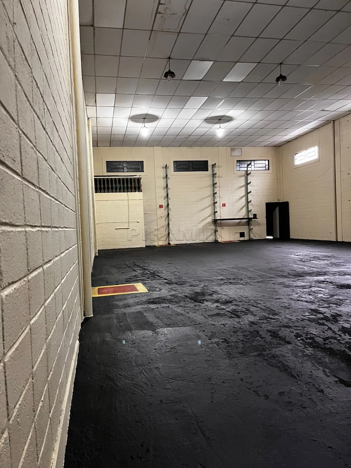 Alugar Comercial / Galp&atilde;o  Barrac&atilde;o em Ribeir&atilde;o Preto R$ 7.000,00 - Foto 3