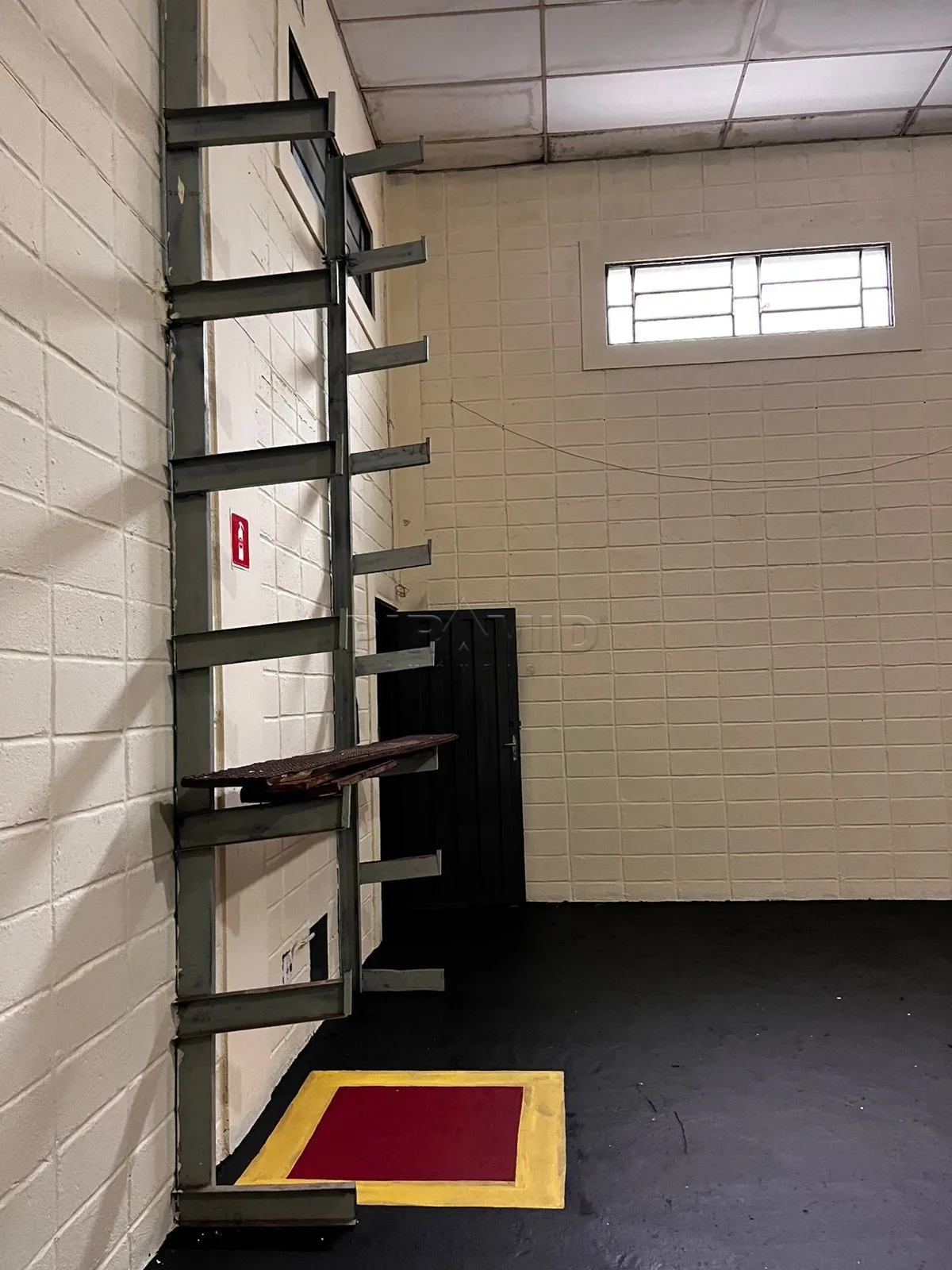 Alugar Comercial / Galp&atilde;o  Barrac&atilde;o em Ribeir&atilde;o Preto R$ 7.000,00 - Foto 6