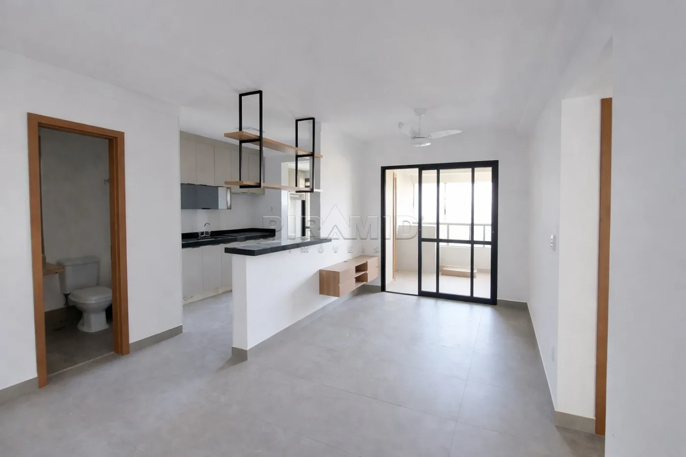 Alugar Apartamento / Padr&atilde;o em Ribeir&atilde;o Preto R$ 4.000,00 - Foto 2