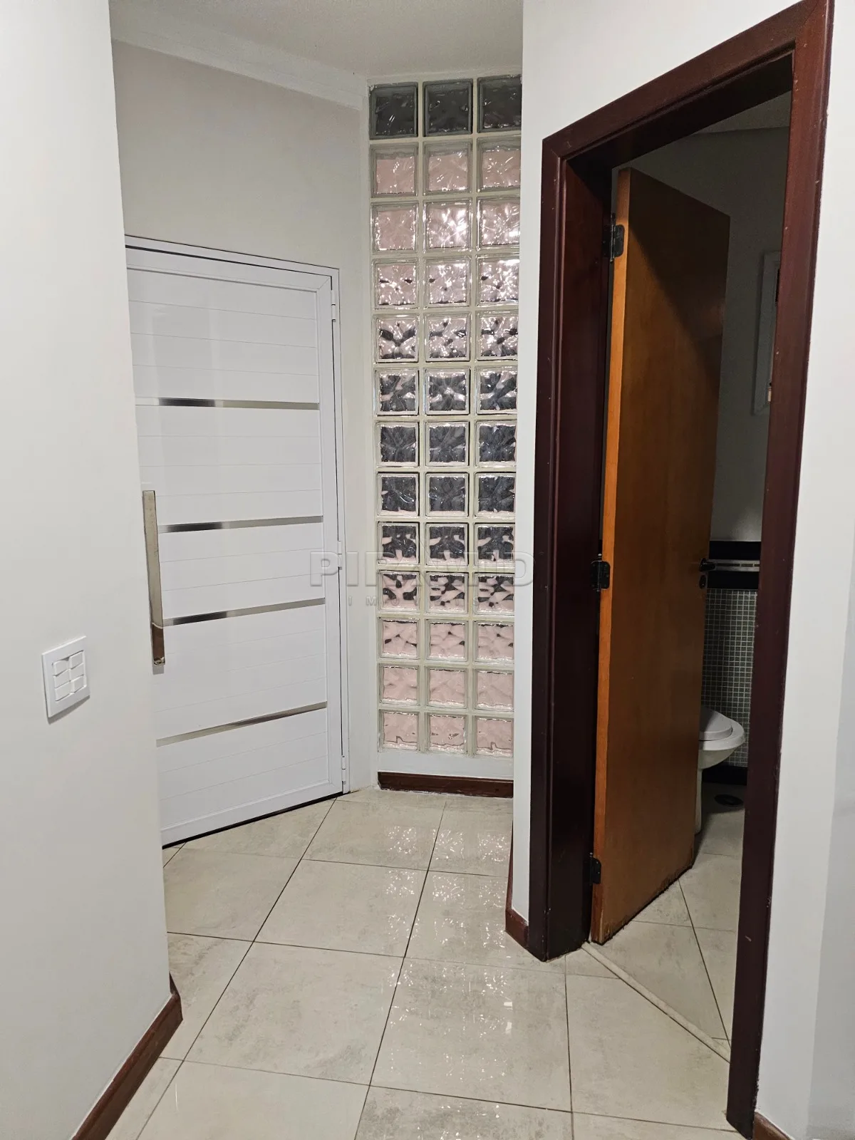 Alugar Casa / Condom&iacute;nio em Ribeir&atilde;o Preto R$ 6.500,00 - Foto 2