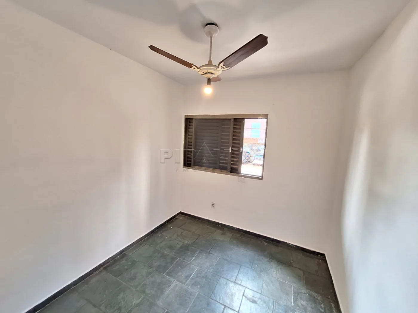 Alugar Apartamento / Padr&atilde;o em Ribeir&atilde;o Preto R$ 1.600,00 - Foto 5