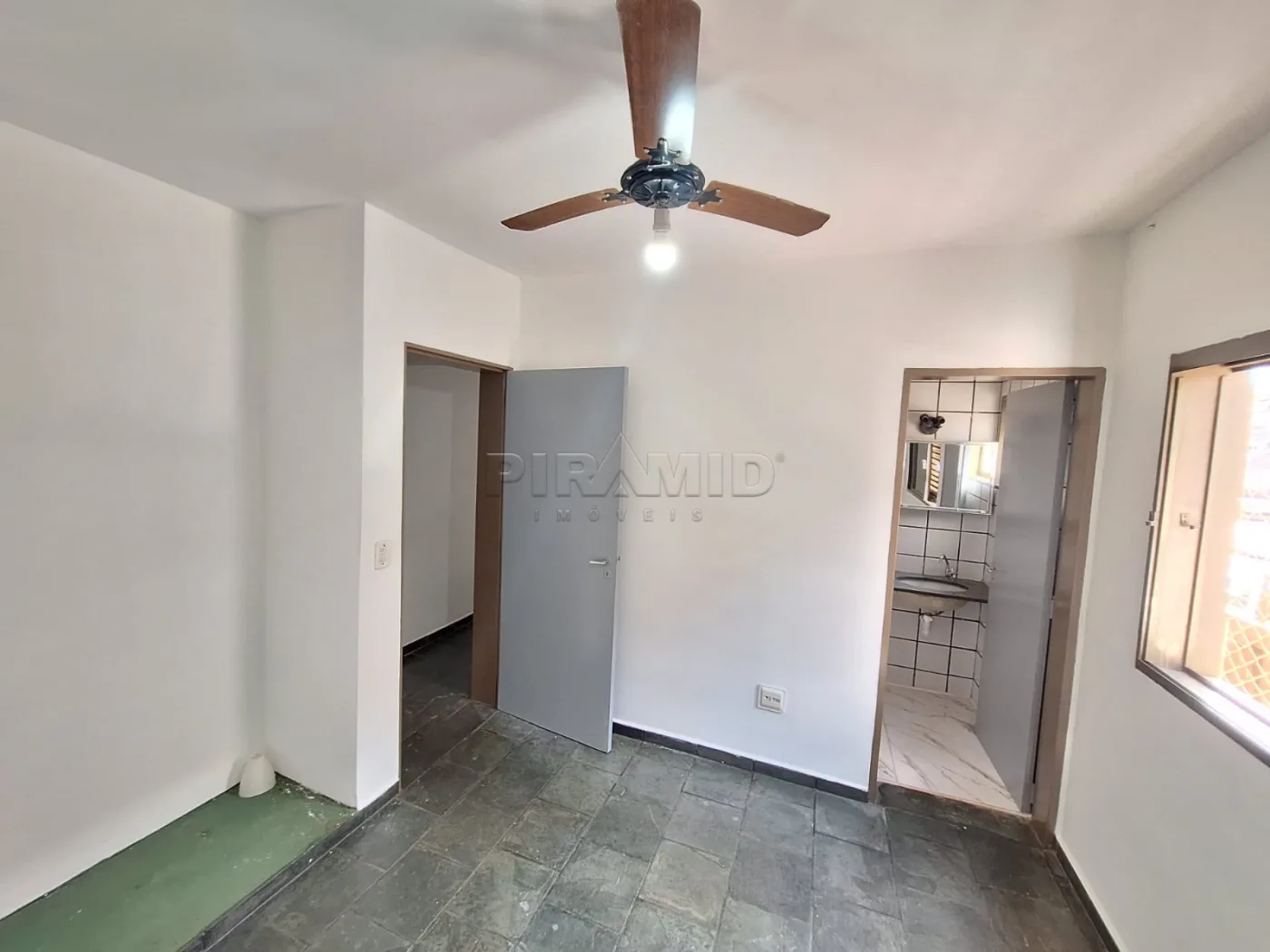 Alugar Apartamento / Padr&atilde;o em Ribeir&atilde;o Preto R$ 1.600,00 - Foto 11