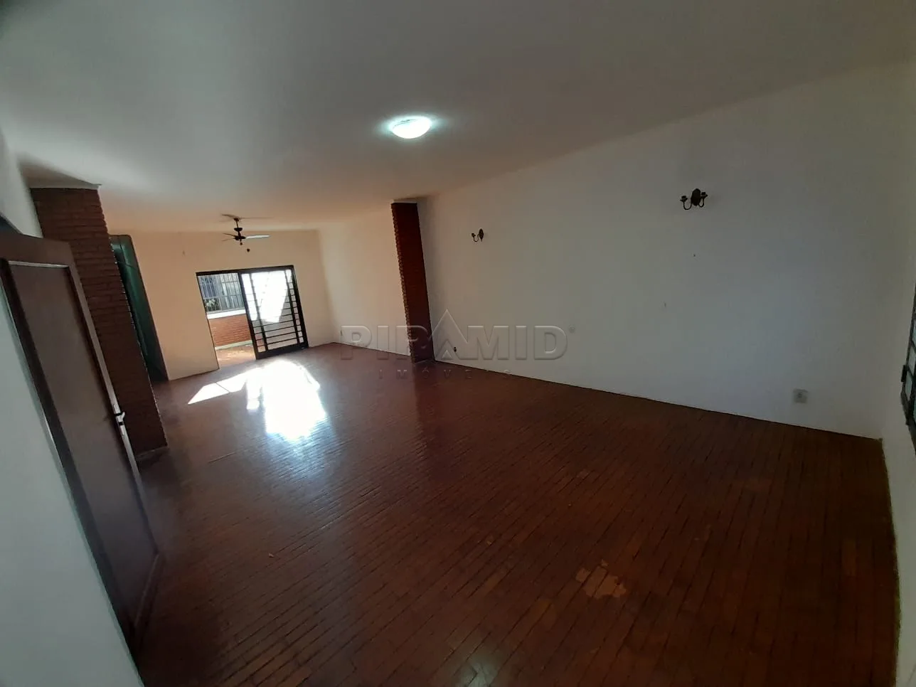 Alugar Casa / Padr&atilde;o em Ribeir&atilde;o Preto R$ 3.000,00 - Foto 5