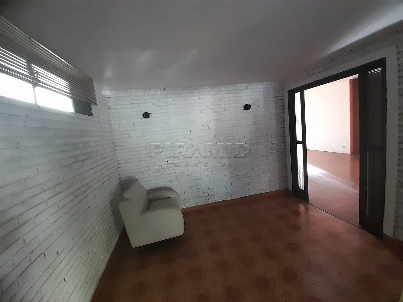 Alugar Casa / Padr&atilde;o em Ribeir&atilde;o Preto R$ 3.000,00 - Foto 4