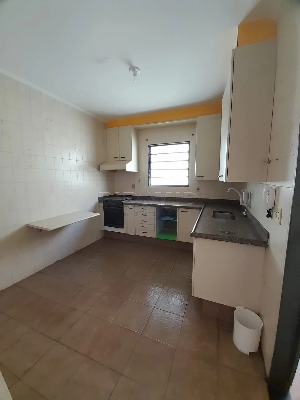 Alugar Casa / Padr&atilde;o em Ribeir&atilde;o Preto R$ 3.000,00 - Foto 8