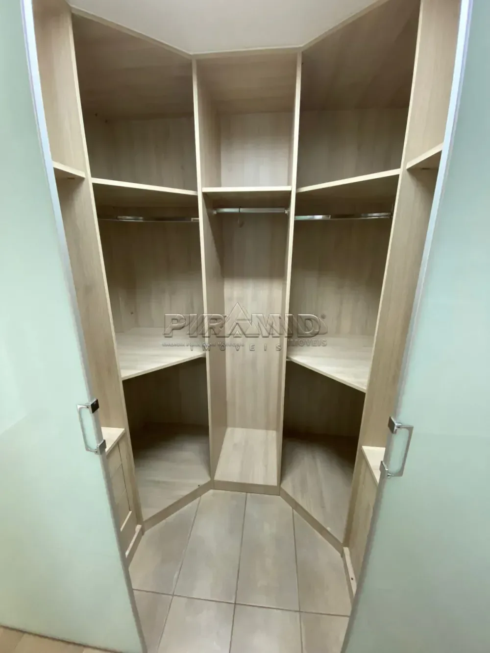 Alugar Apartamento / Padr&atilde;o em Ribeir&atilde;o Preto R$ 5.500,00 - Foto 19