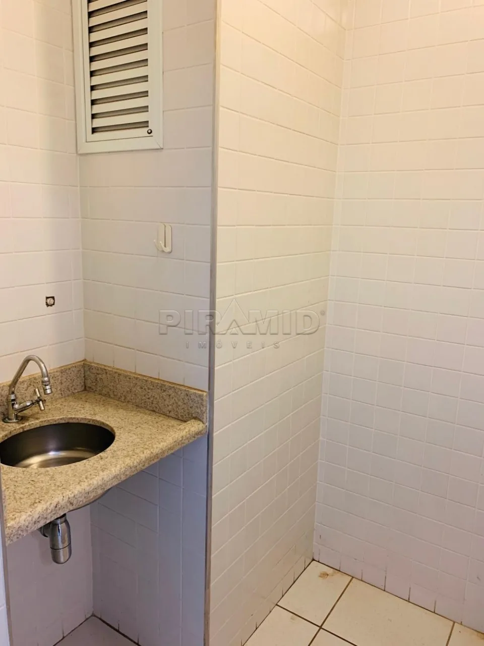 Alugar Comercial / Sala em Ribeir&atilde;o Preto R$ 1.300,00 - Foto 7