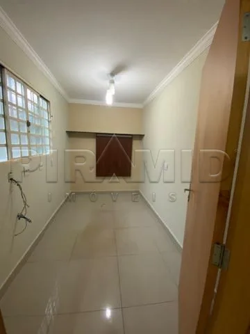Alugar Casa / Padr&atilde;o em Ribeir&atilde;o Preto R$ 2.400,00 - Foto 6