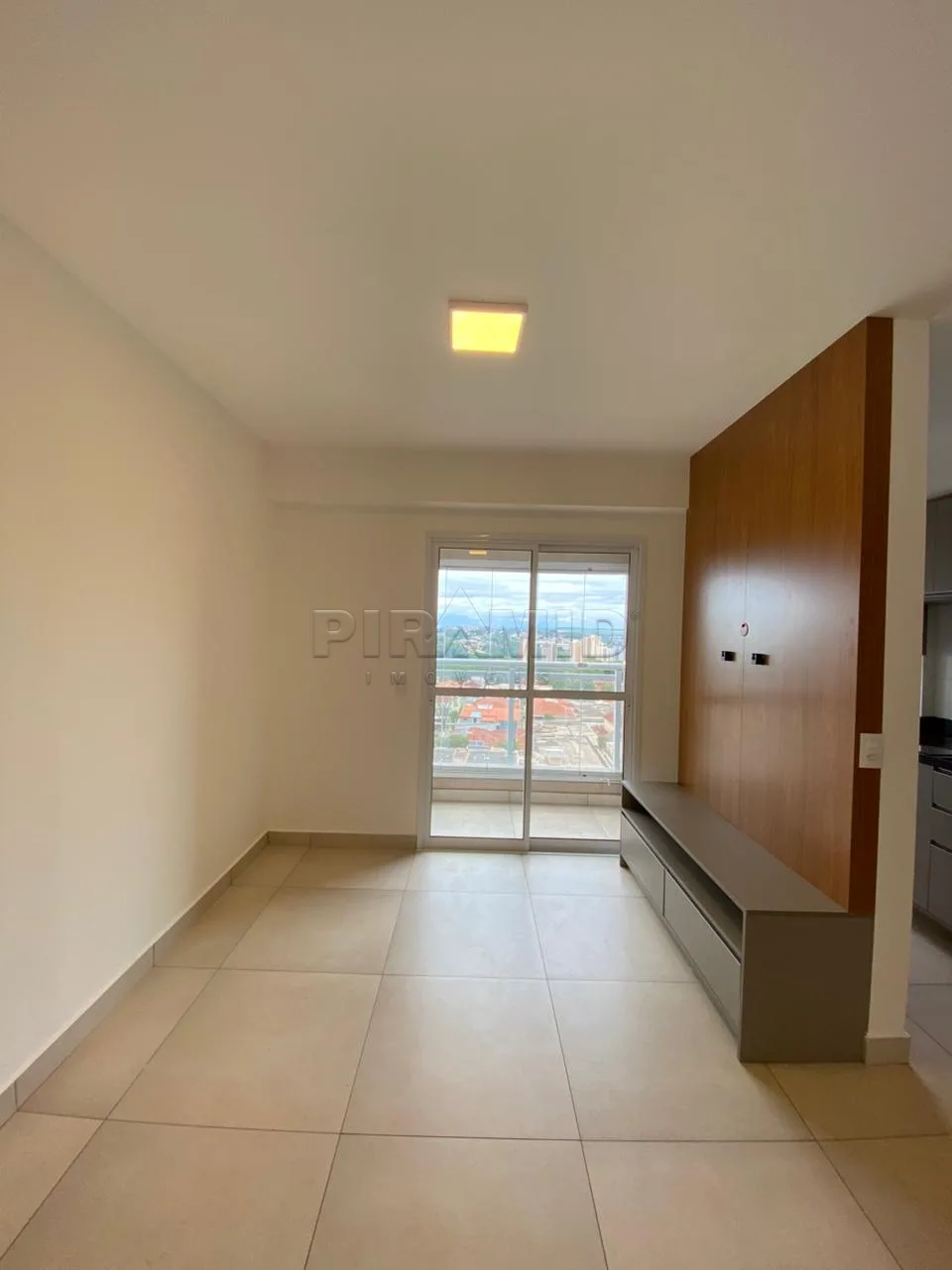 Alugar Apartamento / Padr&atilde;o em Ribeir&atilde;o Preto R$ 2.700,00 - Foto 2