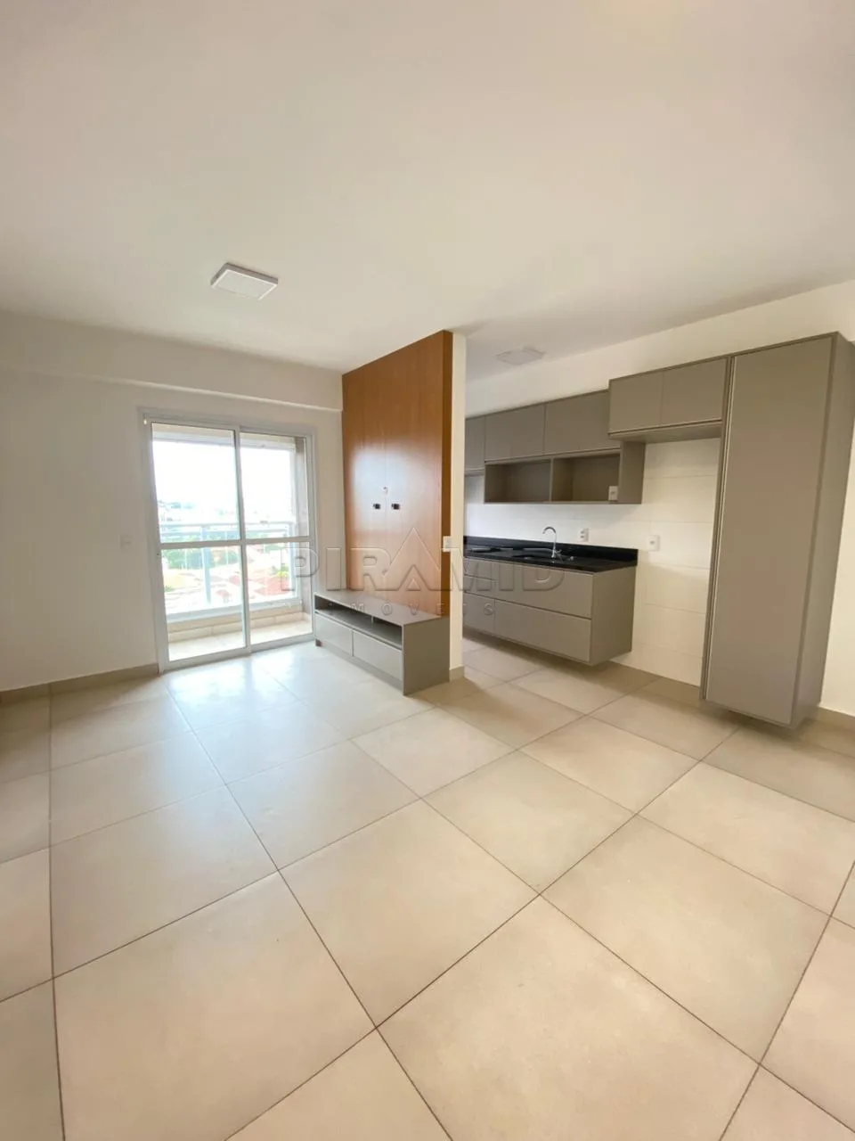 Alugar Apartamento / Padr&atilde;o em Ribeir&atilde;o Preto R$ 2.700,00 - Foto 1