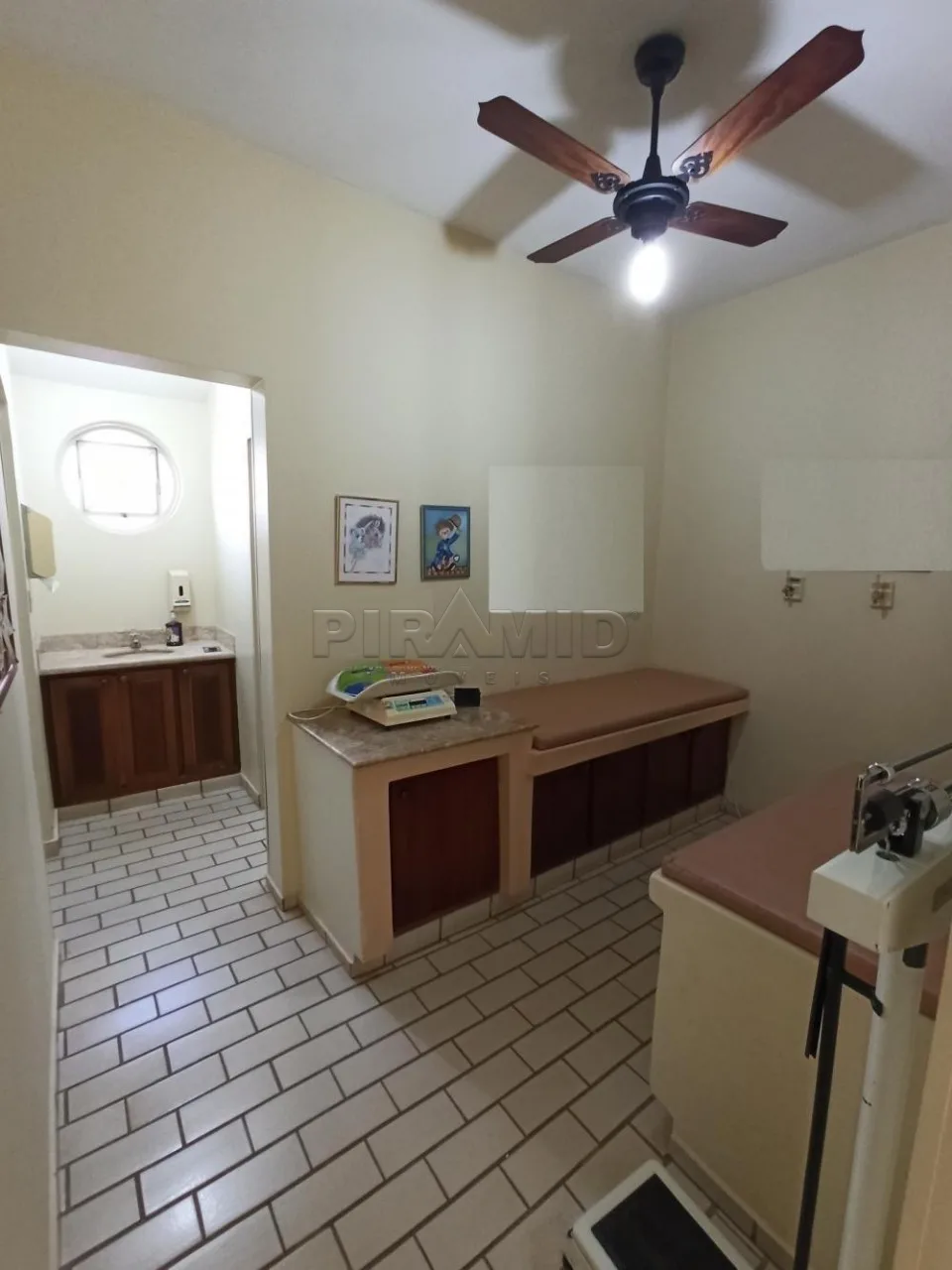 Alugar Comercial / Casa em Ribeir&atilde;o Preto R$ 4.000,00 - Foto 8