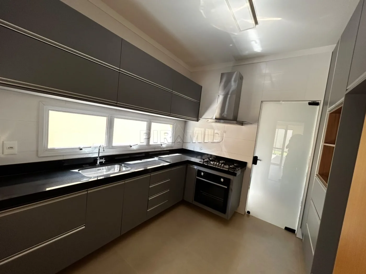 Alugar Casa / Condom&iacute;nio em Cravinhos R$ 6.000,00 - Foto 6