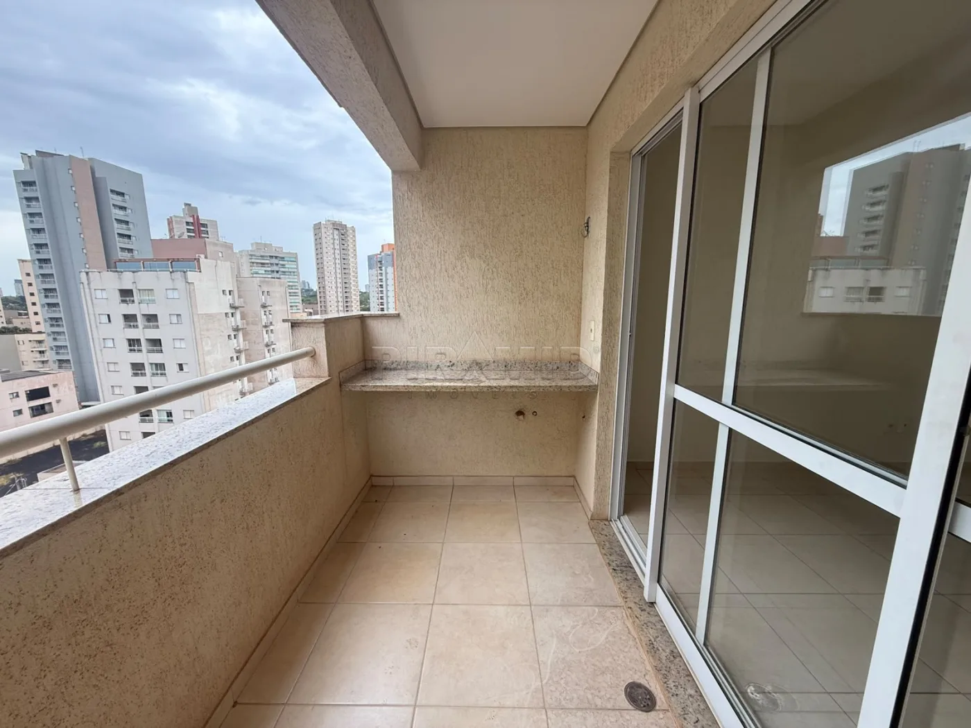Alugar Apartamento / Padr&atilde;o em Ribeir&atilde;o Preto R$ 2.400,00 - Foto 2
