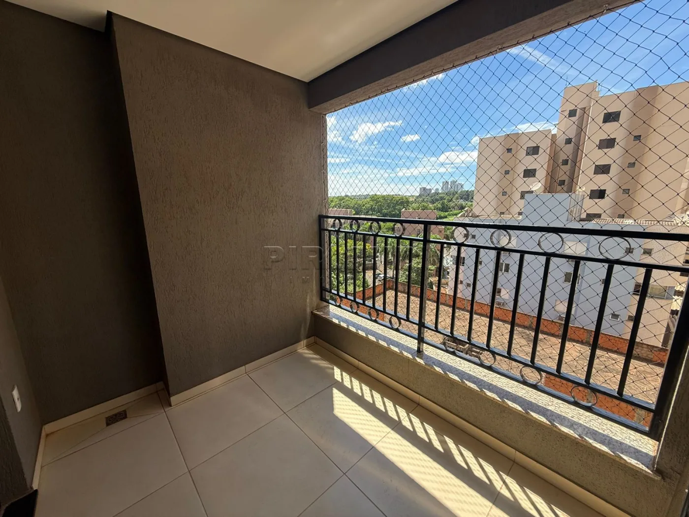 Alugar Apartamento / Padr&atilde;o em Ribeir&atilde;o Preto R$ 4.100,00 - Foto 3
