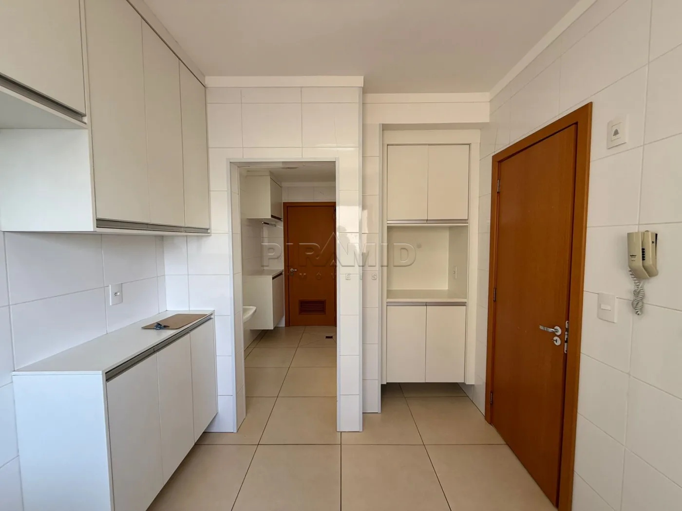 Alugar Apartamento / Padr&atilde;o em Ribeir&atilde;o Preto R$ 4.100,00 - Foto 18