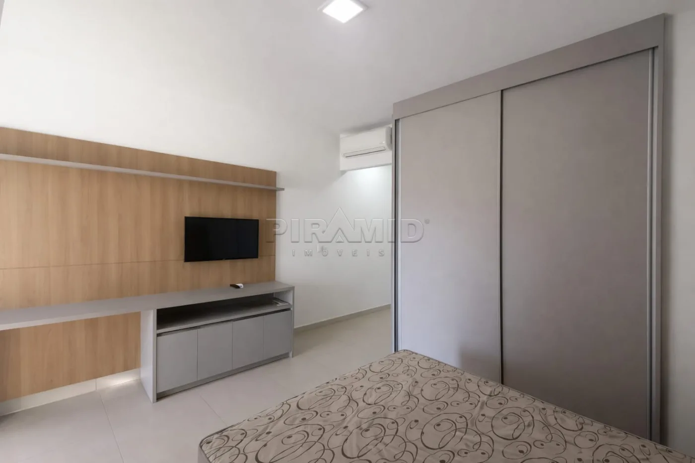 Alugar Apartamento / Kitchnet em Ribeir&atilde;o Preto R$ 2.200,00 - Foto 3