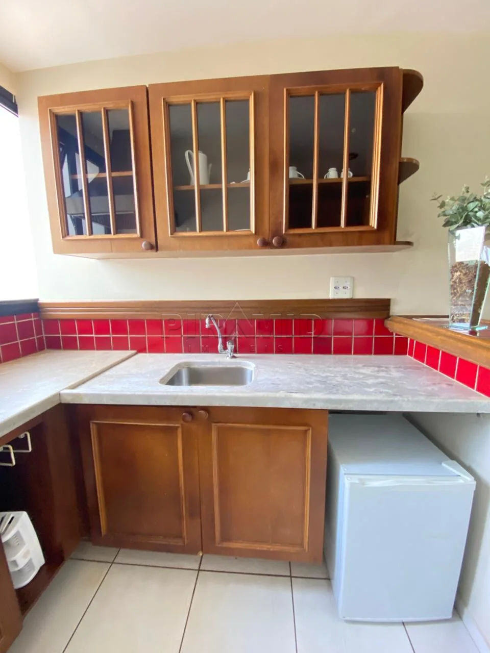 Alugar Apartamento / Padr&atilde;o em Ribeir&atilde;o Preto R$ 1.000,00 - Foto 6