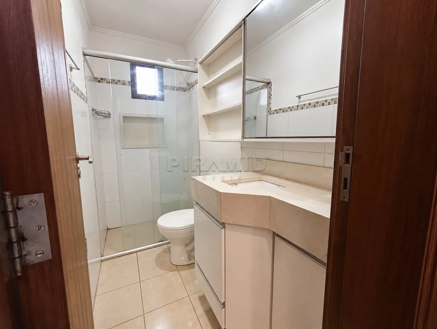 Alugar Apartamento / Padr&atilde;o em Ribeir&atilde;o Preto R$ 1.700,00 - Foto 6