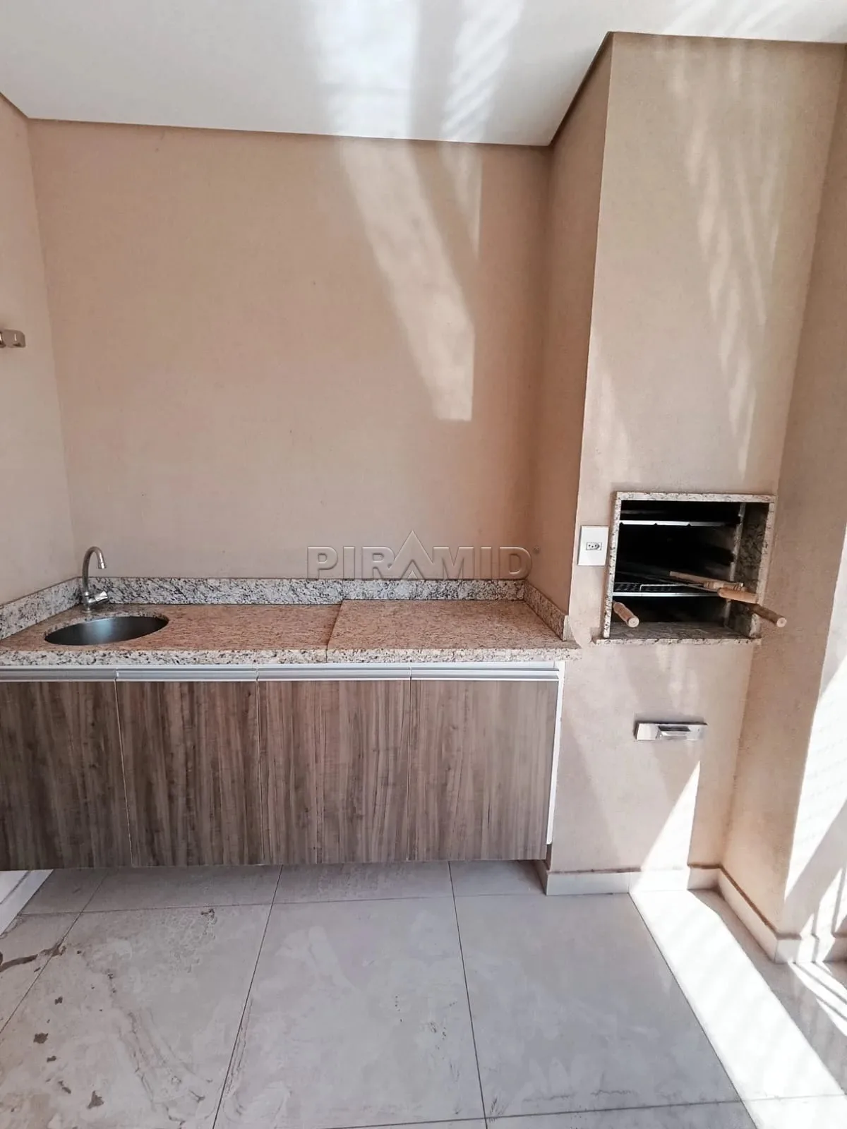 Alugar Apartamento / Padr&atilde;o em Ribeir&atilde;o Preto R$ 3.790,00 - Foto 4