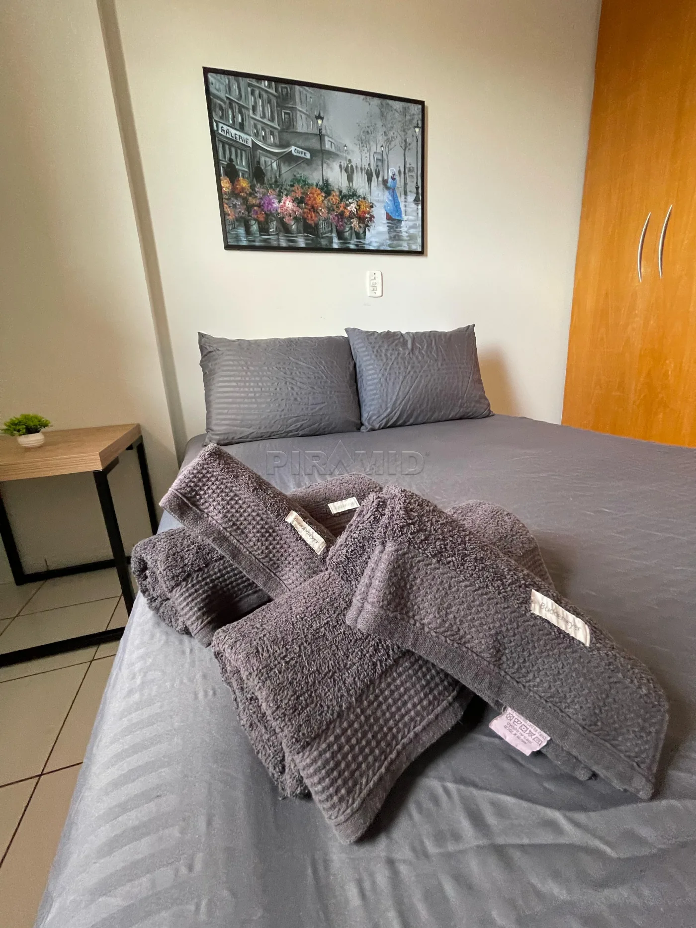 Alugar Apartamento / Padr&atilde;o em Ribeir&atilde;o Preto R$ 1.950,00 - Foto 7