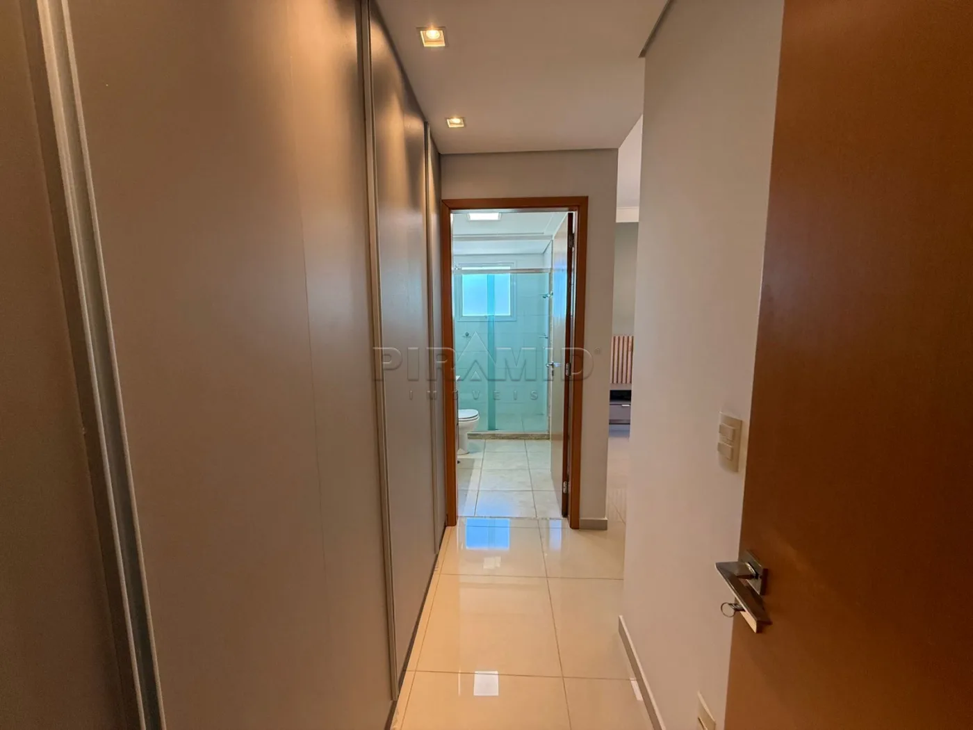 Alugar Apartamento / Padr&atilde;o em Ribeir&atilde;o Preto R$ 6.500,00 - Foto 14